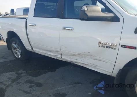 2015 Ram 1500 Big Horn z USA, uszkodzony, nr VIN 1C6RR7LMXFS694690